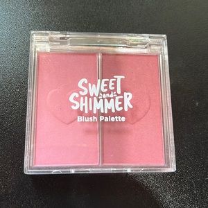 Sweet and shimmer blush palette